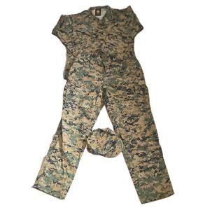 USMC SZ Large Fatigue Pants Shirt And Hat by Propper in good condition